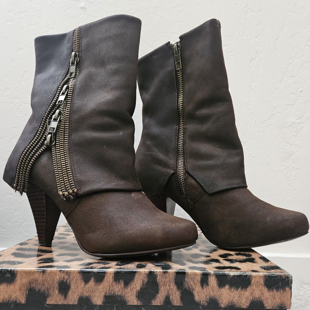 Brown boots